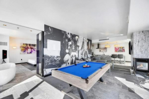 1 BR Luxury Suite on 35 Floor with Amazing Strip Views